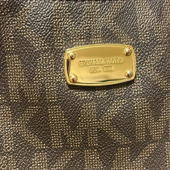 Michael Kors Cross Body Purse - Picture 2 of 13
